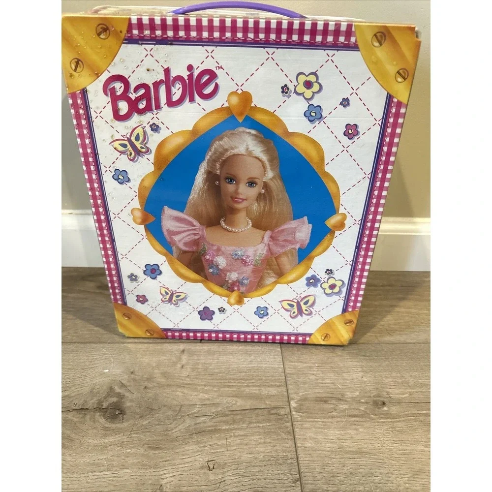 Barbie Doll 1997 Travel Carry Case Trunk No. 12010‎ Tara Toy Corp. Pink Plaid